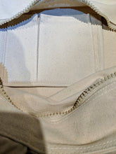 画像をギャラリービューアに読み込む, 「CPA SAGETAI」キャンバスジップトート