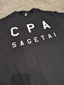 「CPA SAGETAI」 USコットンTシャツ【黒地・ホワイトプリント】